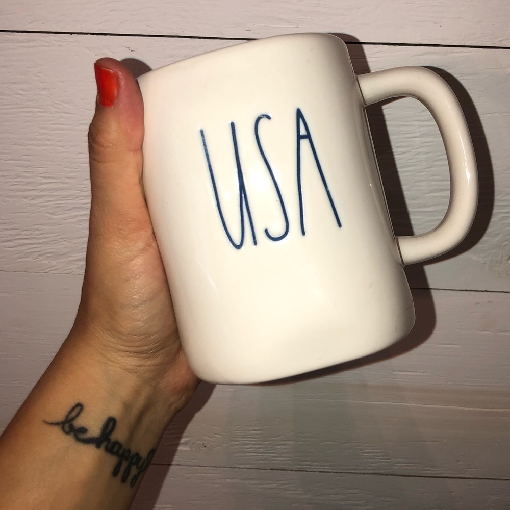 NWOT’s RAE DUNN USA 🇺🇸 MUG